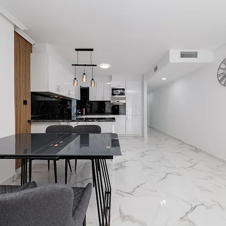 Modern Bergantin * Τορεβιέχα